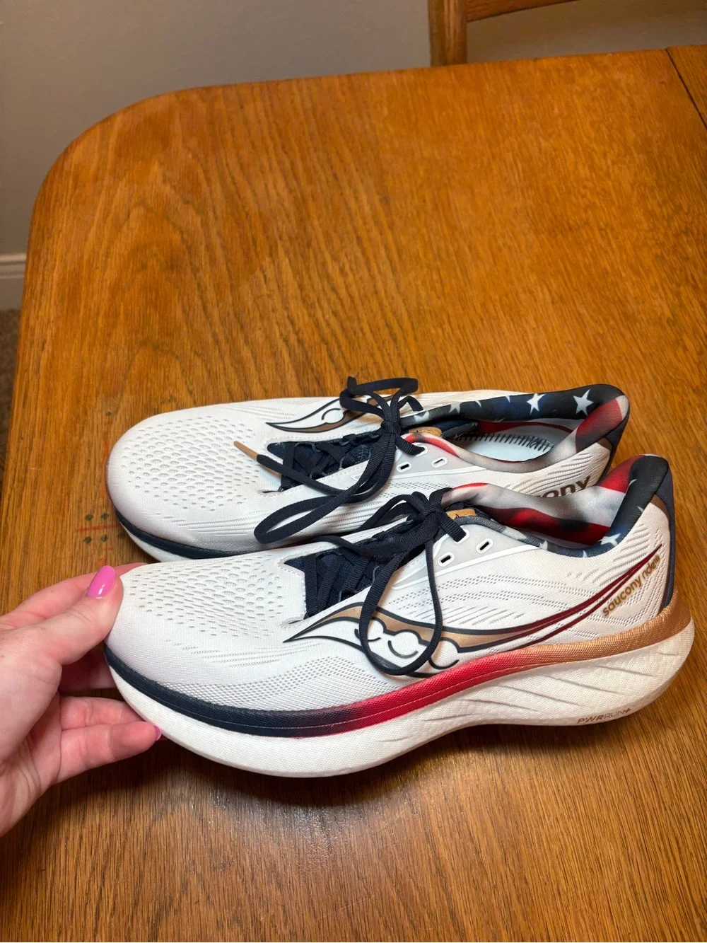 Saucony Ride 18 American Flag 4th of July Running Shoes Men’s 9